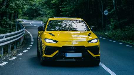 Urus slide 1